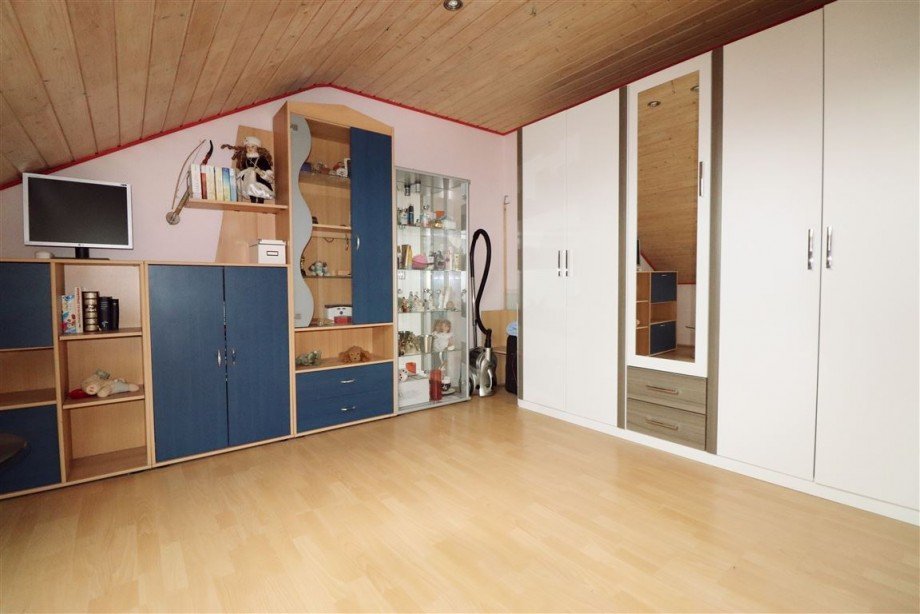 Schlafen2 DG Reihenmittelhaus Sch�naich , W�rtt