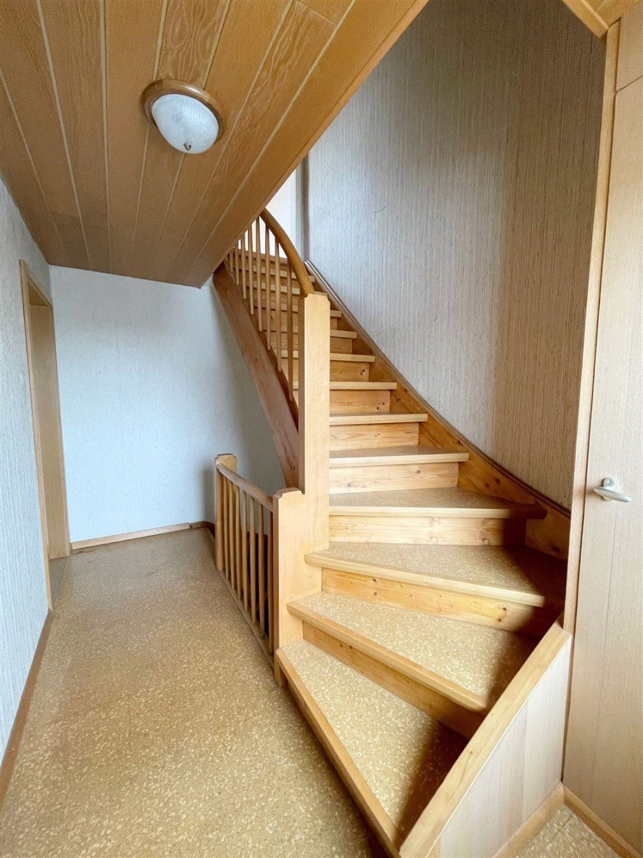 Treppenhaus OG Doppelhaush�lfte Korntal-M�nchingen