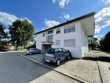 tempImageaAaAKk 2-Zimmer-Wohnung mit 77 m� Wfl. im 2. OG, Bj. 1975