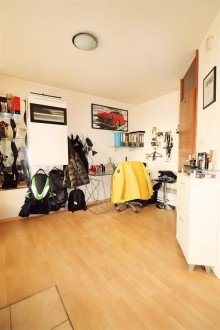 Schlafen OG Traumhaus zum Kauf! Reihenmittelhaus mit Garten und Terrasse in Sch�naich zu verkaufen.