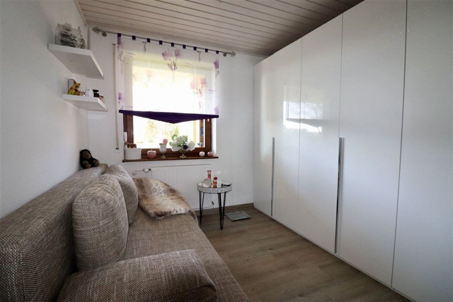 Kinderzimmer Doppelhaush�lfte Althengstettt