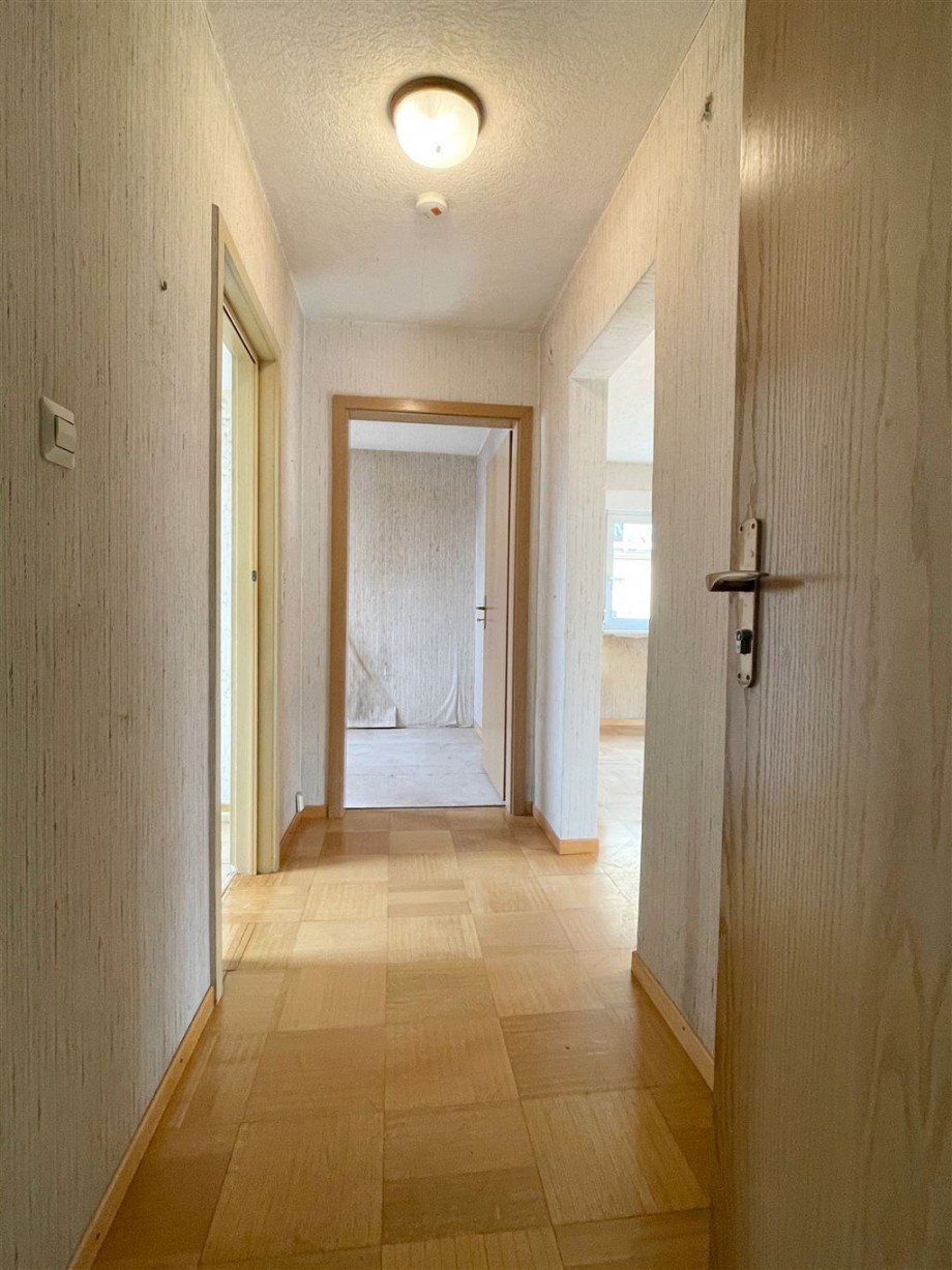 Flur EG Doppelhaush�lfte Korntal-M�nchingen