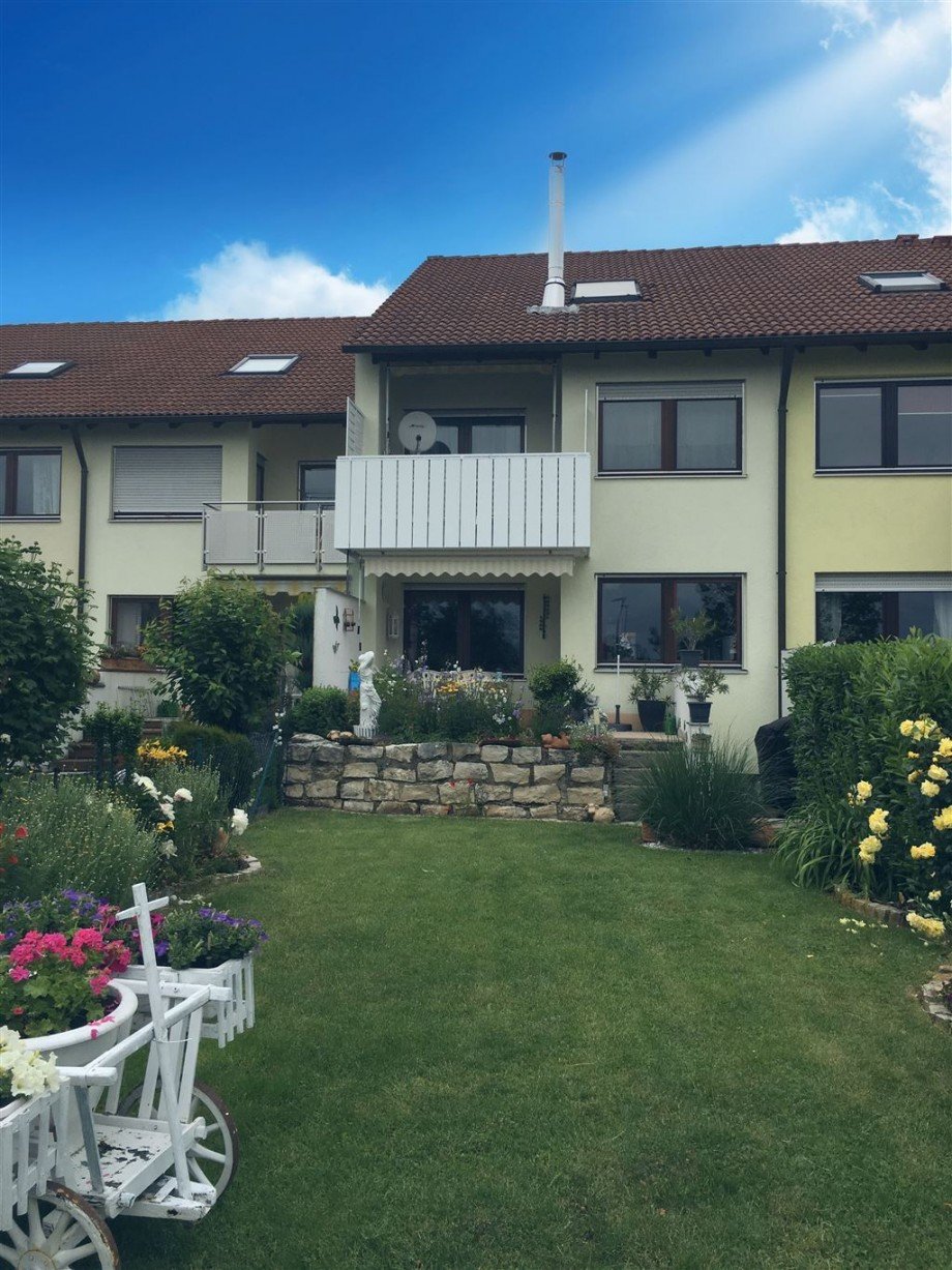 Hausansicht Reihenmittelhaus Sch�naich , W�rtt