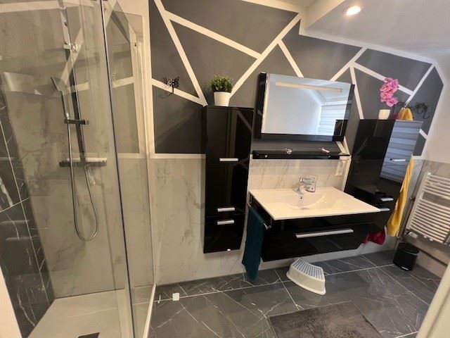 BadDG Reihenmittelhaus Sch�naich , W�rtt