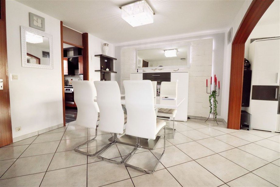 Esszimmer Reihenmittelhaus Sch�naich , W�rtt