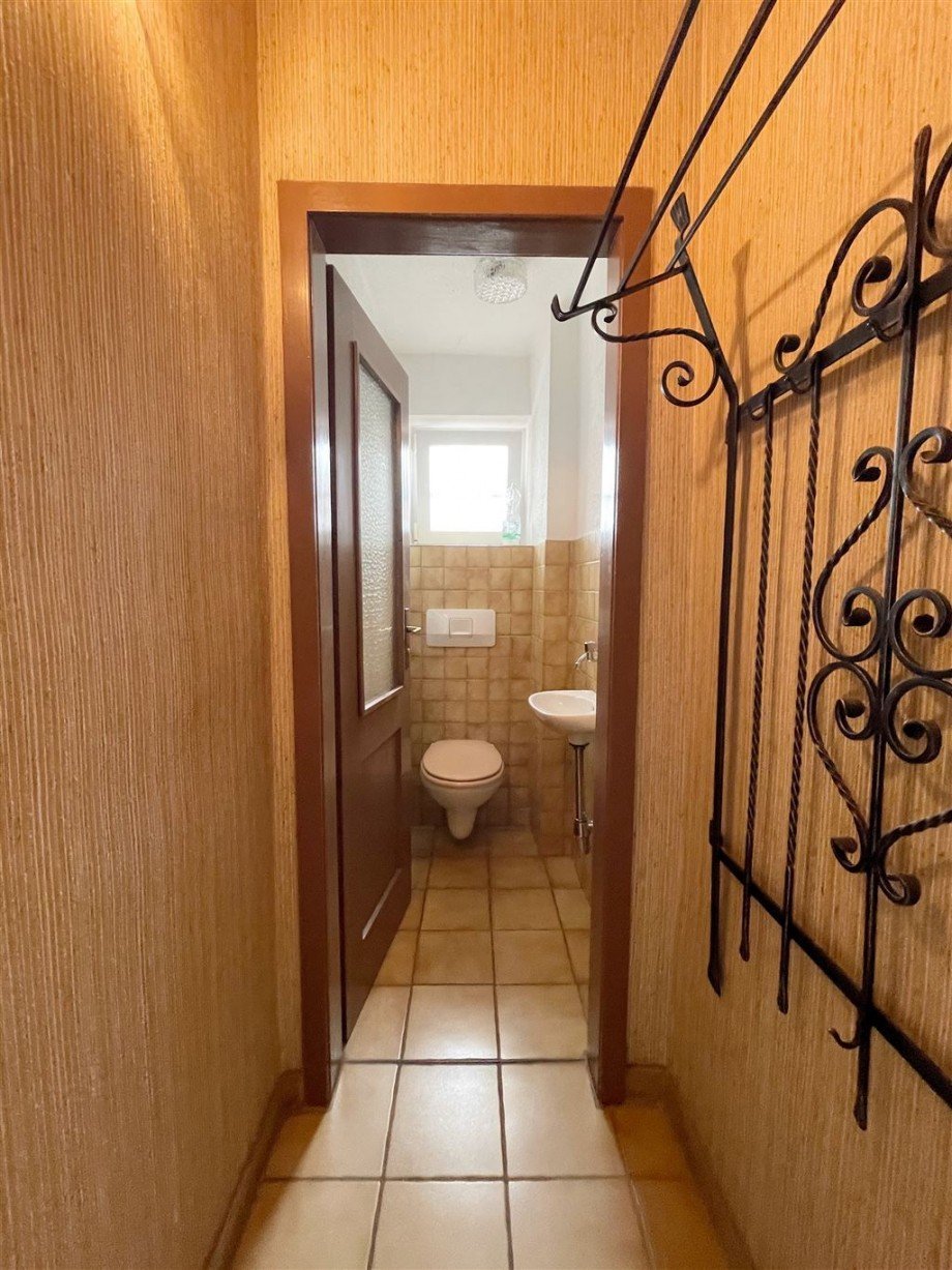 WC EG Doppelhaush�lfte Korntal-M�nchingen