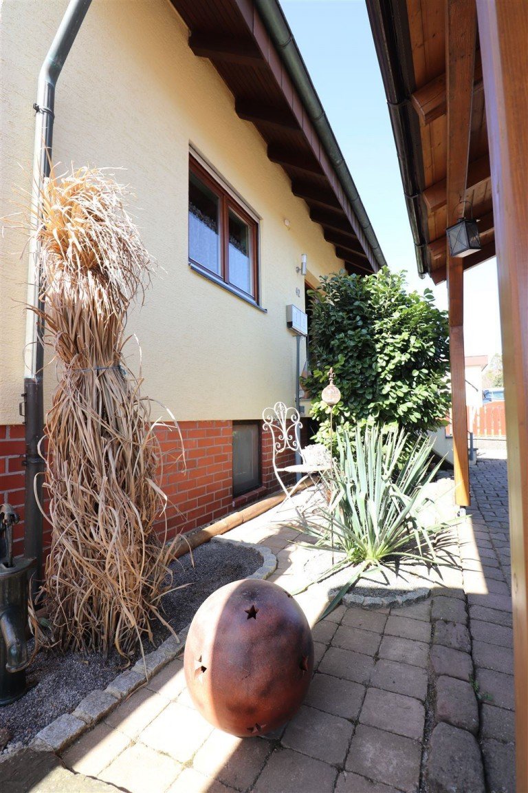 IMG_3006 Althengstettt Doppelhaush�lfte Ein Doppelhaush�lfte mit viel Platz und Charisma in Neuhengstett zu verkaufen!