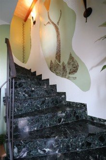 Treppenhaus Ein Doppelhaush�lfte mit viel Platz und Charisma in Neuhengstett zu verkaufen!