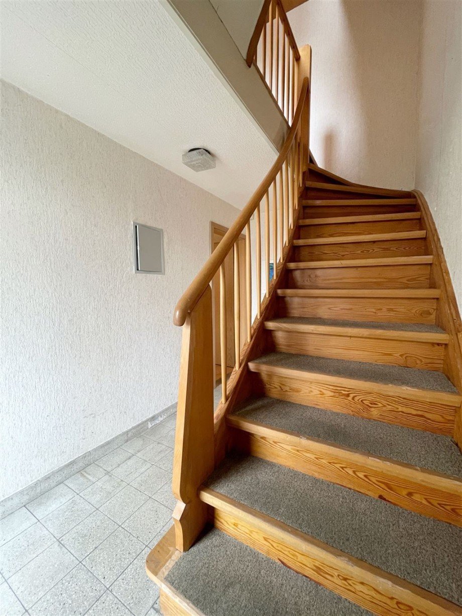 Treppenhaus EG Doppelhaush�lfte Korntal-M�nchingen